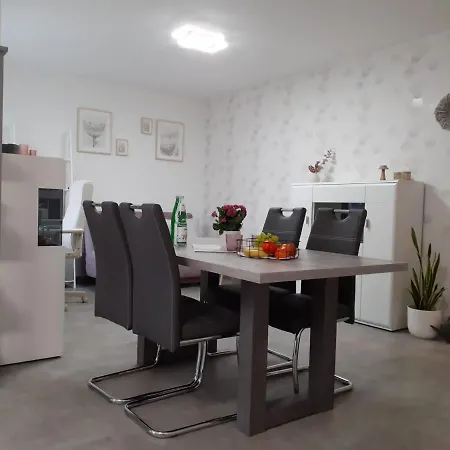 Haus Muehlenbach Апартаменты Мехерних